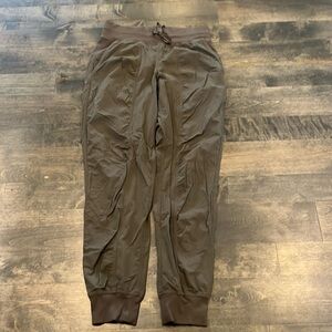 Lululemon joggers